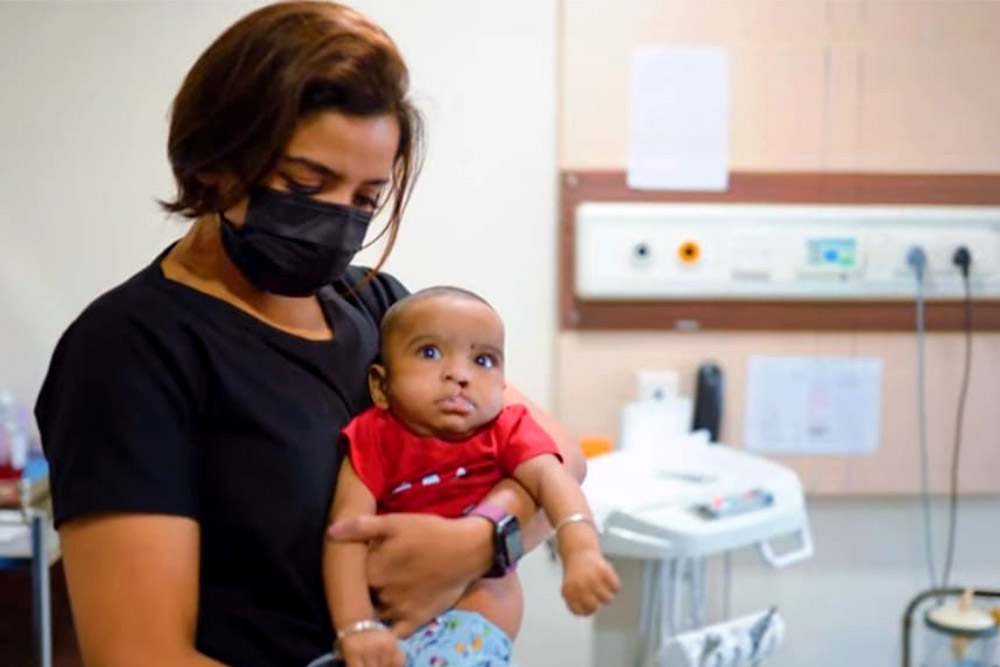 Dr. Shruti with a patient